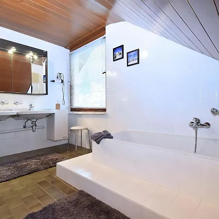 Apartman Spacious Apartment In Struth Helmershof With Terrace Struth-Helmershof